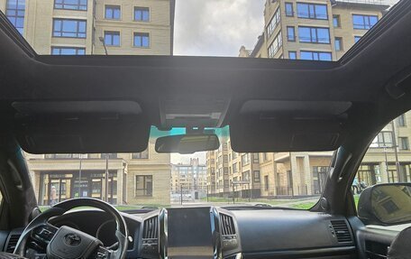 Toyota Land Cruiser 200, 2010 год, 3 800 000 рублей, 4 фотография