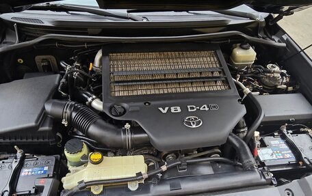 Toyota Land Cruiser 200, 2010 год, 3 800 000 рублей, 6 фотография