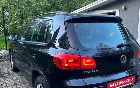 Volkswagen Tiguan I, 2011 год, 800 000 рублей, 3 фотография
