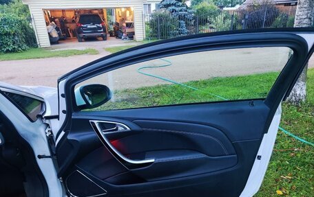 Opel Astra J, 2013 год, 650 000 рублей, 7 фотография
