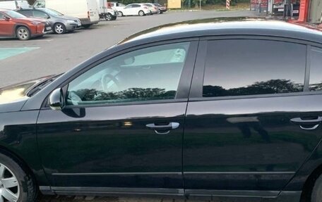 Volkswagen Passat B6, 2006 год, 700 000 рублей, 4 фотография