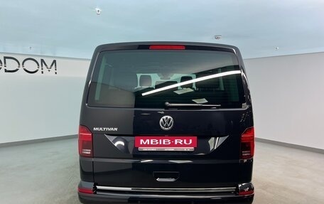 Volkswagen Multivan T6 рестайлинг, 2021 год, 6 950 000 рублей, 4 фотография