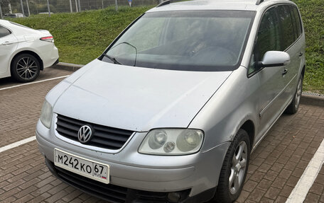 Volkswagen Touran III, 2006 год, 370 000 рублей, 1 фотография