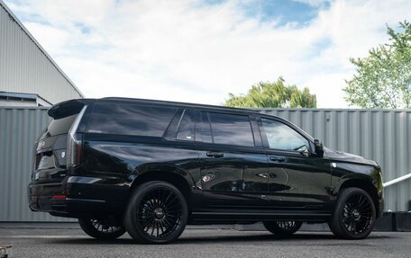 Cadillac Escalade V, 2025 год, 39 000 000 рублей, 8 фотография