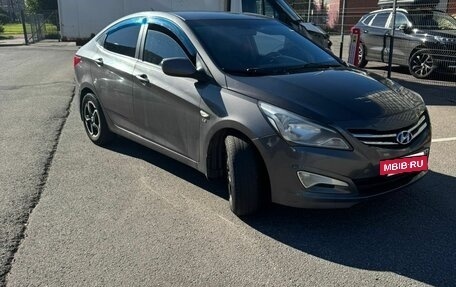 Hyundai Solaris II рестайлинг, 2015 год, 549 999 рублей, 2 фотография