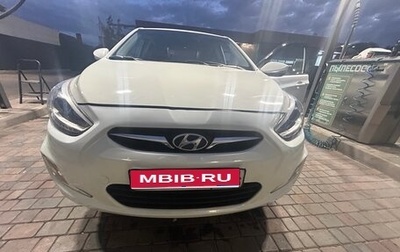 Hyundai Solaris II рестайлинг, 2013 год, 800 000 рублей, 1 фотография