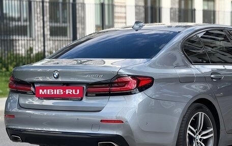 BMW 5 серия, 2021 год, 3 390 000 рублей, 10 фотография