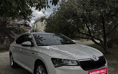 Skoda Superb III рестайлинг, 2020 год, 2 500 000 рублей, 4 фотография
