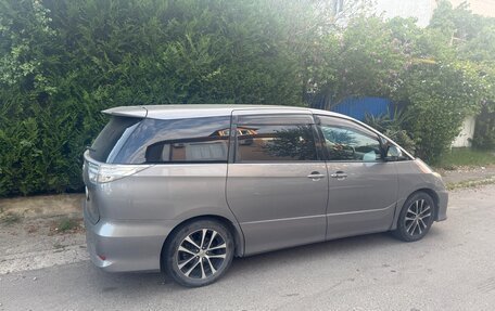 Toyota Estima III рестайлинг -2, 2012 год, 1 980 000 рублей, 3 фотография