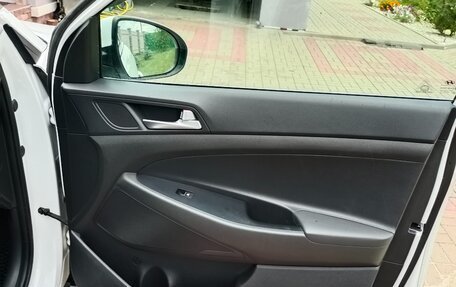 Hyundai Tucson III, 2019 год, 2 550 000 рублей, 8 фотография