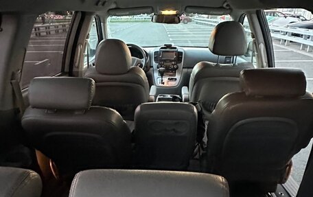 KIA Carnival III, 2011 год, 1 100 000 рублей, 13 фотография