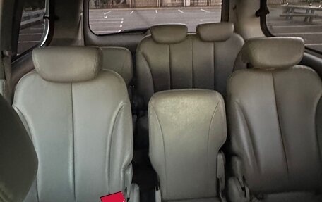 KIA Carnival III, 2011 год, 1 100 000 рублей, 16 фотография