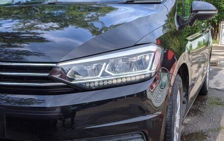Volkswagen Touran III, 2016 год, 1 550 000 рублей, 13 фотография