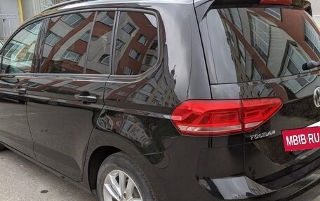 Volkswagen Touran III, 2016 год, 1 550 000 рублей, 7 фотография