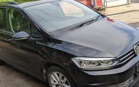 Volkswagen Touran III, 2016 год, 1 550 000 рублей, 15 фотография