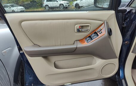 Lexus RX IV рестайлинг, 2002 год, 650 000 рублей, 11 фотография