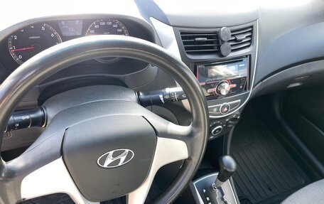 Hyundai Solaris II рестайлинг, 2012 год, 580 000 рублей, 11 фотография