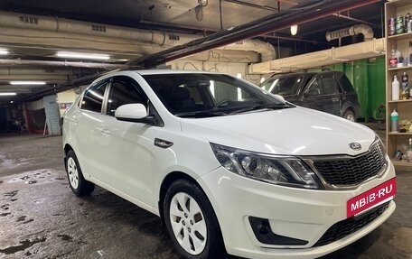 KIA Rio III рестайлинг, 2012 год, 710 000 рублей, 2 фотография