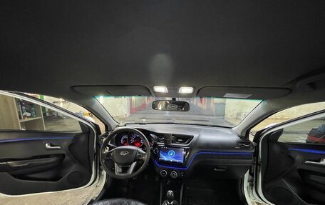 KIA Rio III рестайлинг, 2012 год, 710 000 рублей, 24 фотография