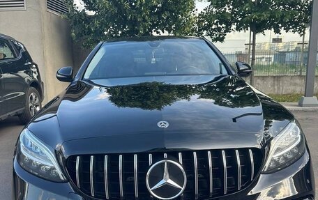 Mercedes-Benz C-Класс, 2019 год, 2 650 000 рублей, 1 фотография