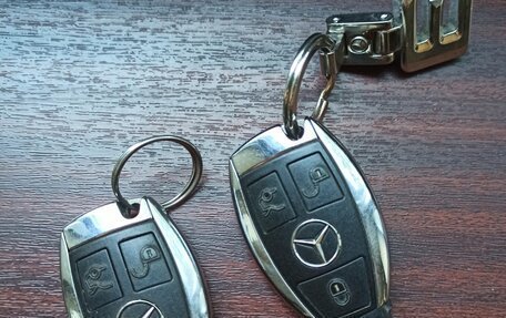 Mercedes-Benz E-Класс, 2011 год, 1 200 000 рублей, 14 фотография