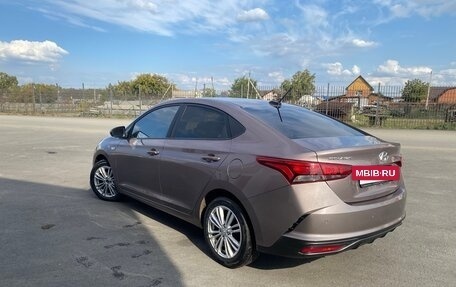 Hyundai Solaris II рестайлинг, 2021 год, 1 690 000 рублей, 12 фотография