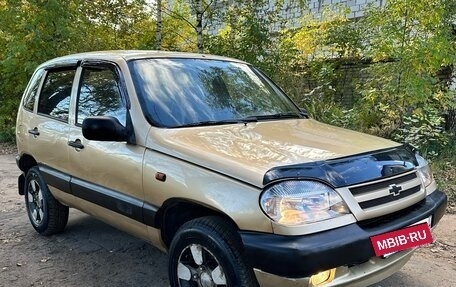 Chevrolet Niva I рестайлинг, 2005 год, 245 000 рублей, 3 фотография