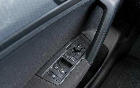 Volkswagen Tiguan II, 2021 год, 3 187 000 рублей, 10 фотография