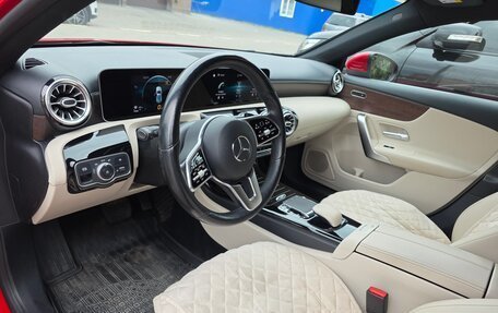 Mercedes-Benz A-Класс, 2019 год, 2 999 000 рублей, 2 фотография