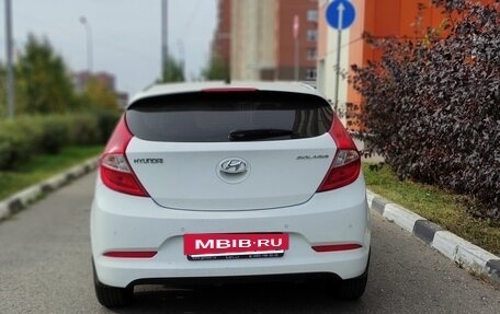 Hyundai Solaris II рестайлинг, 2015 год, 920 000 рублей, 4 фотография