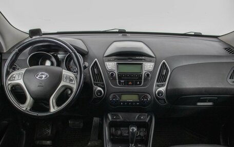 Hyundai ix35 I рестайлинг, 2013 год, 990 000 рублей, 13 фотография