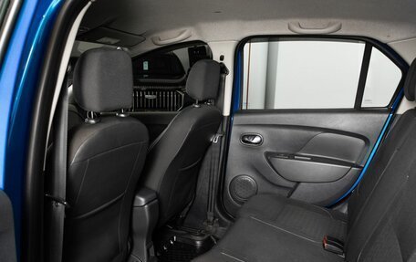 Renault Logan II, 2015 год, 686 900 рублей, 14 фотография