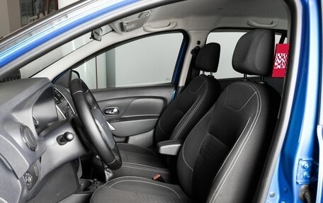 Renault Logan II, 2015 год, 686 900 рублей, 13 фотография