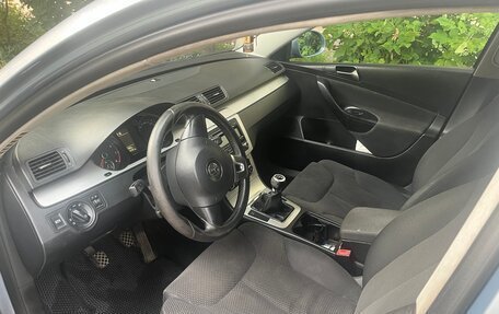 Volkswagen Passat B6, 2010 год, 890 000 рублей, 2 фотография