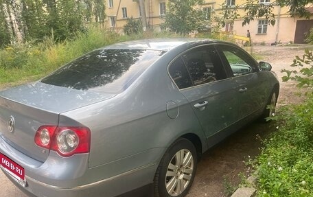 Volkswagen Passat B6, 2010 год, 890 000 рублей, 3 фотография