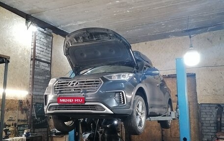 Hyundai Santa Fe III рестайлинг, 2016 год, 2 450 000 рублей, 1 фотография