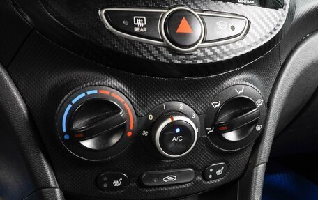Hyundai Solaris II рестайлинг, 2012 год, 679 000 рублей, 12 фотография