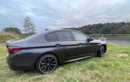 BMW 5 серия, 2018 год, 2 500 000 рублей, 7 фотография