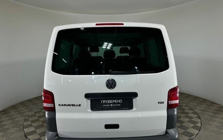 Volkswagen Caravelle T5, 2012 год, 2 250 000 рублей, 3 фотография