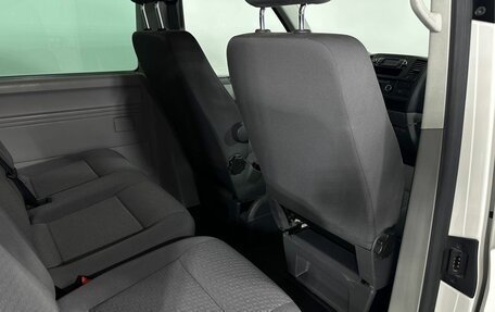 Volkswagen Caravelle T5, 2012 год, 2 250 000 рублей, 16 фотография