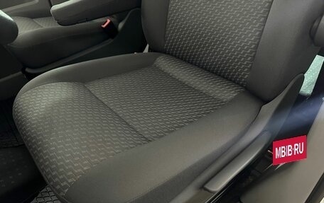 Volkswagen Caravelle T5, 2012 год, 2 250 000 рублей, 10 фотография