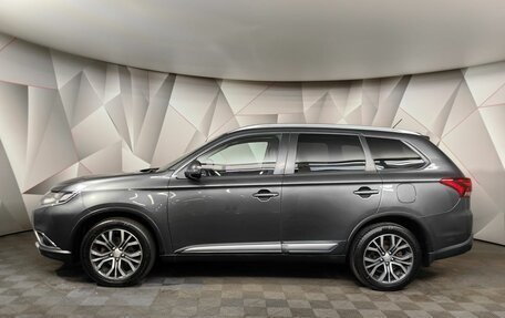 Mitsubishi Outlander III рестайлинг 3, 2016 год, 1 595 000 рублей, 5 фотография