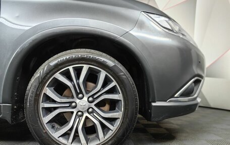Mitsubishi Outlander III рестайлинг 3, 2016 год, 1 595 000 рублей, 17 фотография