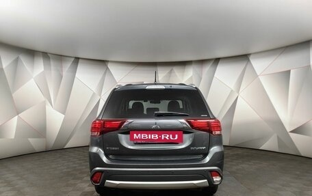 Mitsubishi Outlander III рестайлинг 3, 2016 год, 1 595 000 рублей, 8 фотография