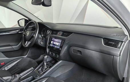 Skoda Octavia, 2018 год, 1 598 000 рублей, 9 фотография