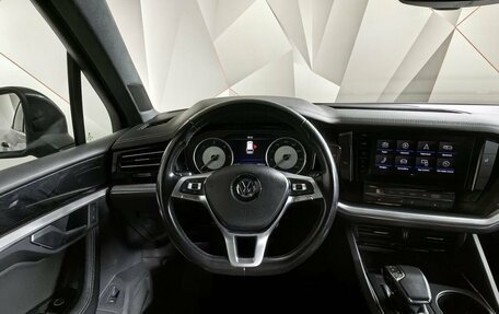 Volkswagen Touareg III, 2018 год, 3 629 000 рублей, 16 фотография