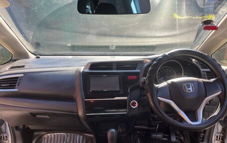 Honda Fit III, 2016 год, 820 000 рублей, 14 фотография