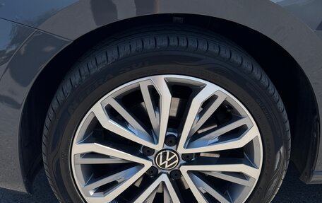 Volkswagen Touran III, 2021 год, 2 850 000 рублей, 6 фотография