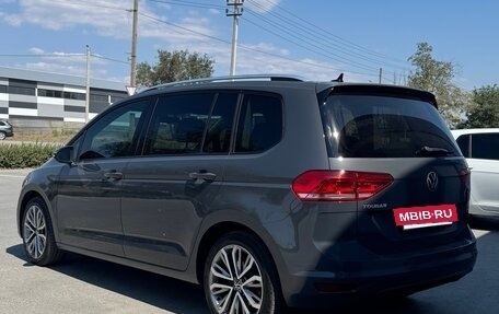 Volkswagen Touran III, 2021 год, 2 850 000 рублей, 5 фотография
