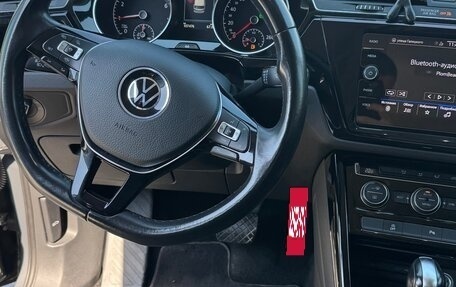 Volkswagen Touran III, 2021 год, 2 850 000 рублей, 8 фотография